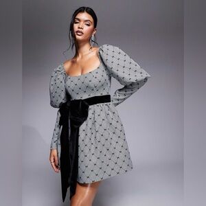 Elegant Puff Sleeve Dress with Velvet Bow